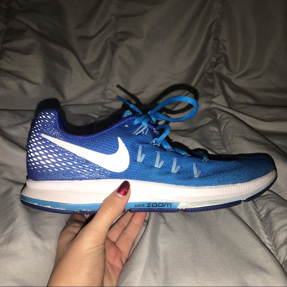 • Nike Zoom •